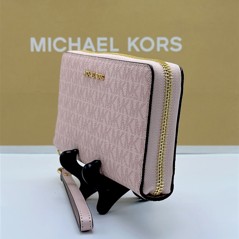 Michael Kors Blush Pink Logo Wristlet - Picture 4 of 5